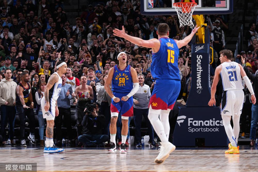 们在中场控 们在中场控