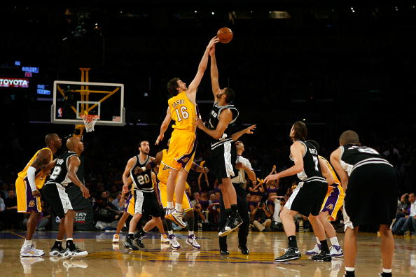 十人应战 十人应战